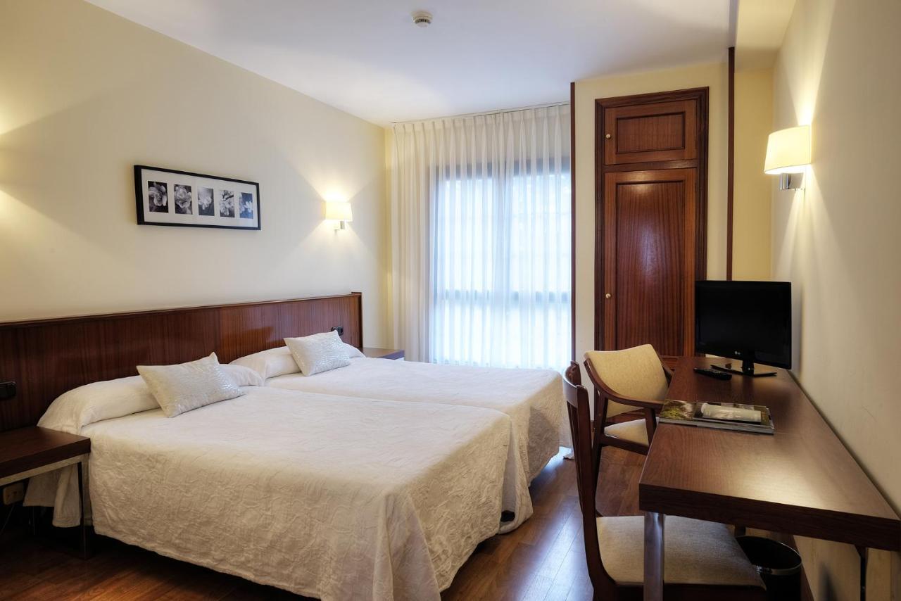 Hotel Y Apartamentos Arias Navia Pokój zdjęcie