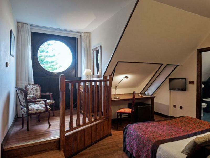 Hotel Y Apartamentos Arias Navia Zewnętrze zdjęcie